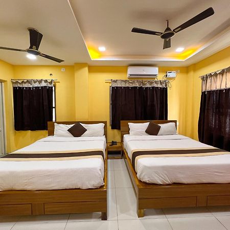 Le Hotel Host Tiruchirappalli Dış mekan fotoğraf