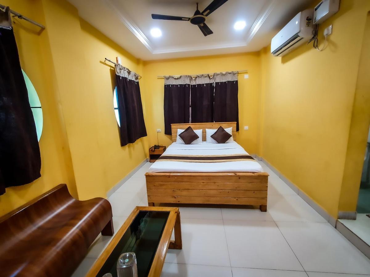 Le Hotel Host Tiruchirappalli Dış mekan fotoğraf