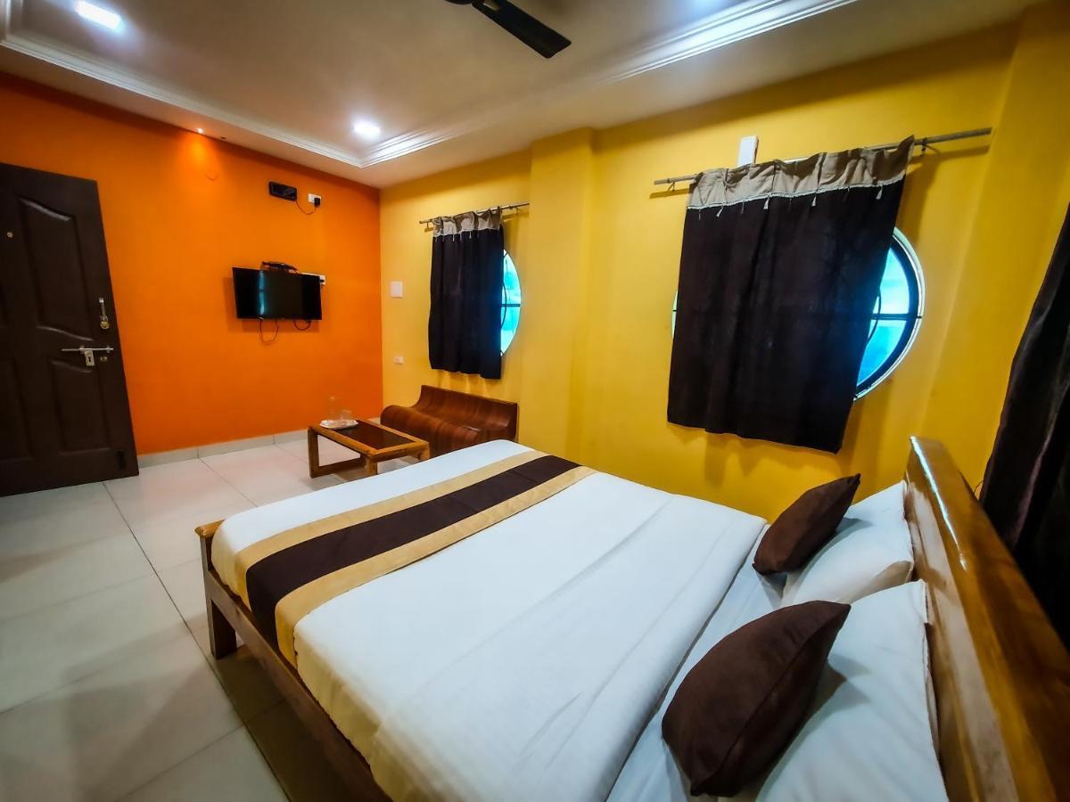 Le Hotel Host Tiruchirappalli Dış mekan fotoğraf