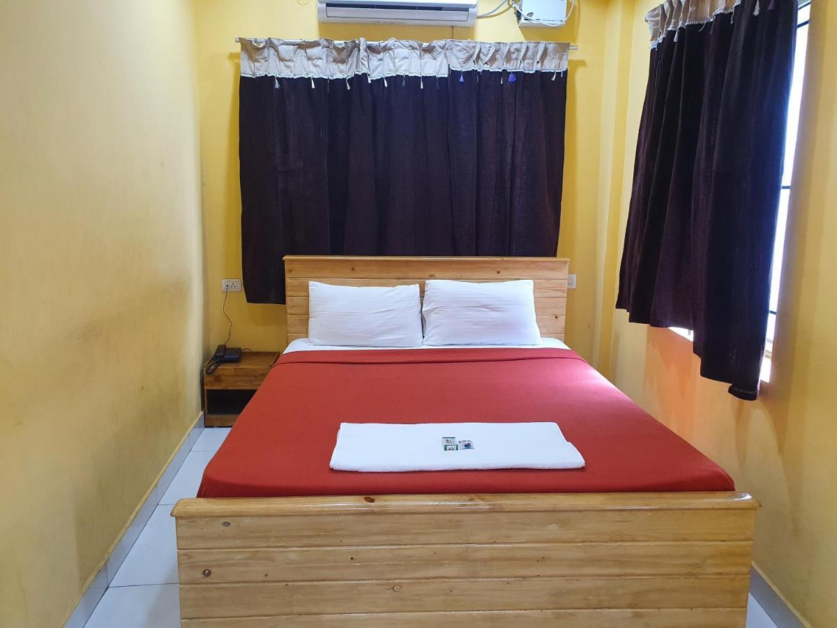 Le Hotel Host Tiruchirappalli Dış mekan fotoğraf