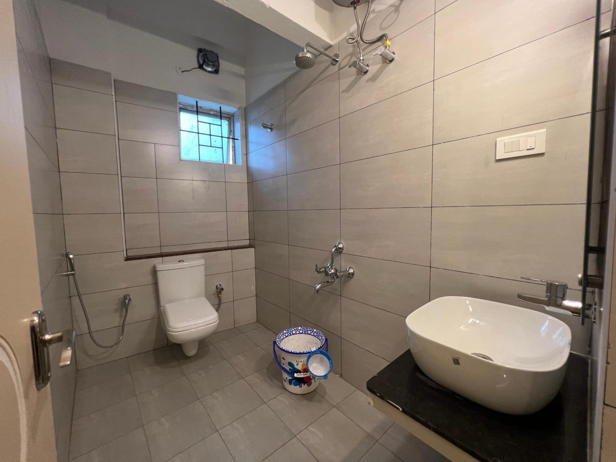 Le Hotel Host Tiruchirappalli Dış mekan fotoğraf