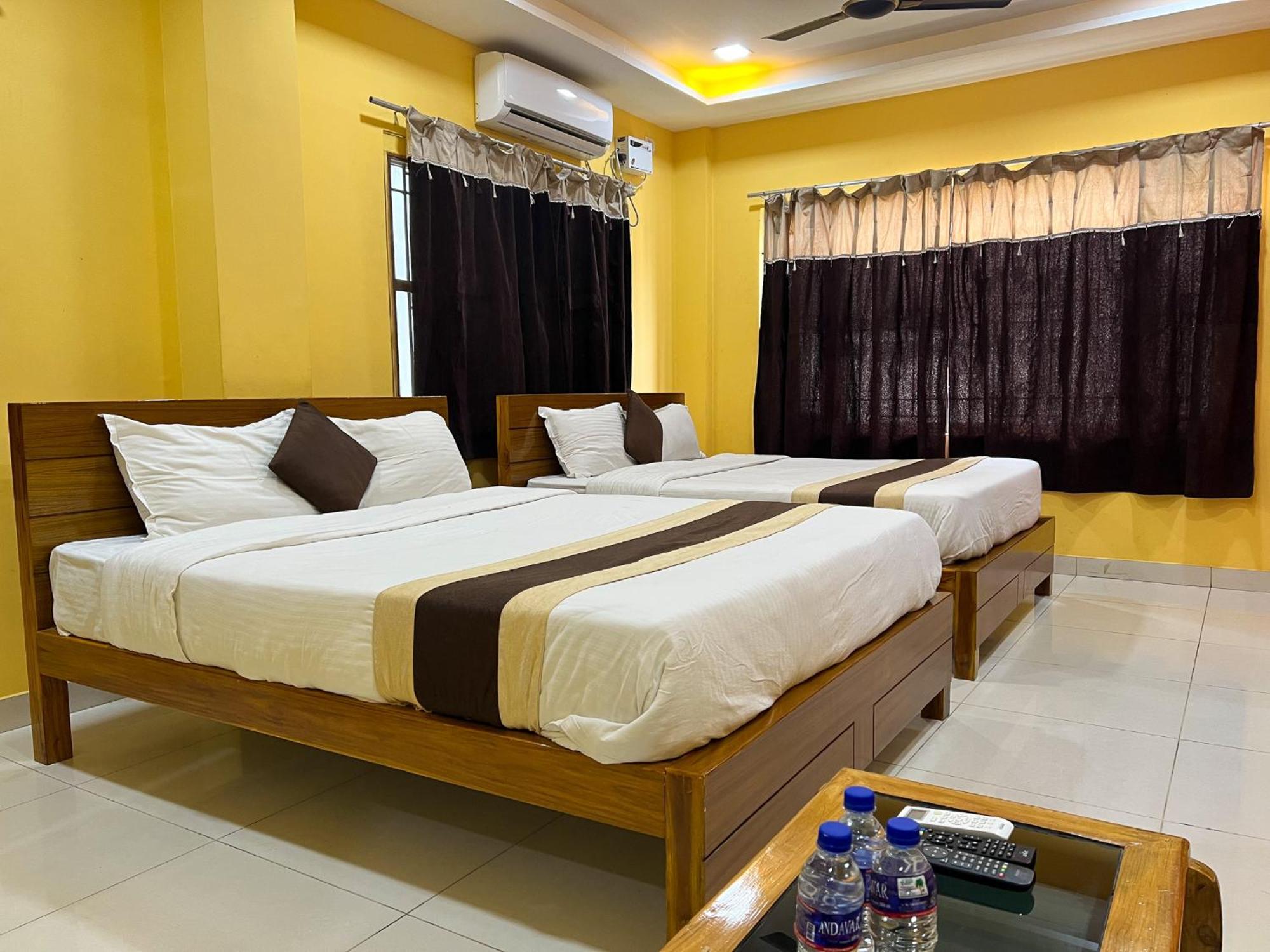 Le Hotel Host Tiruchirappalli Dış mekan fotoğraf