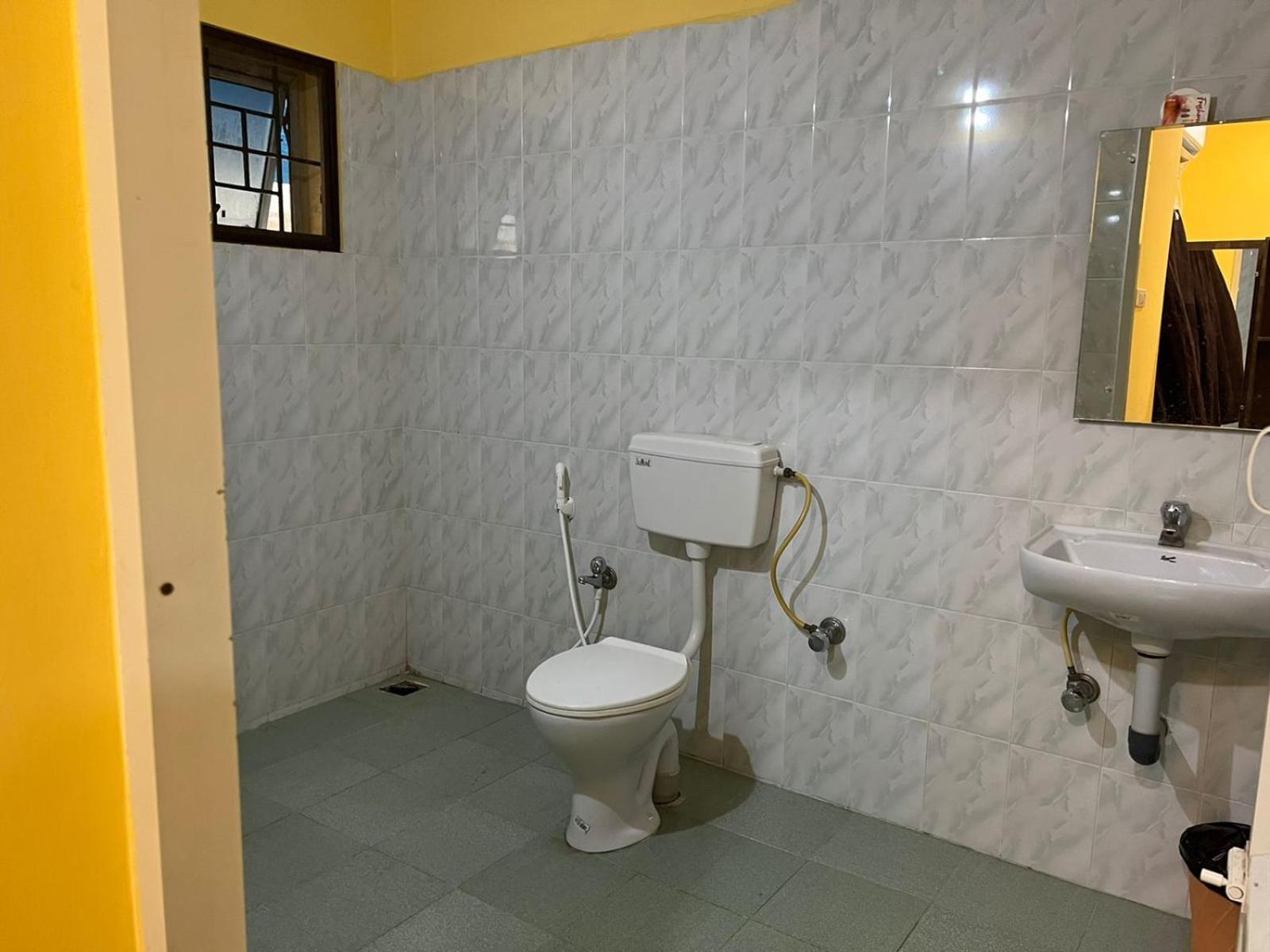 Le Hotel Host Tiruchirappalli Dış mekan fotoğraf